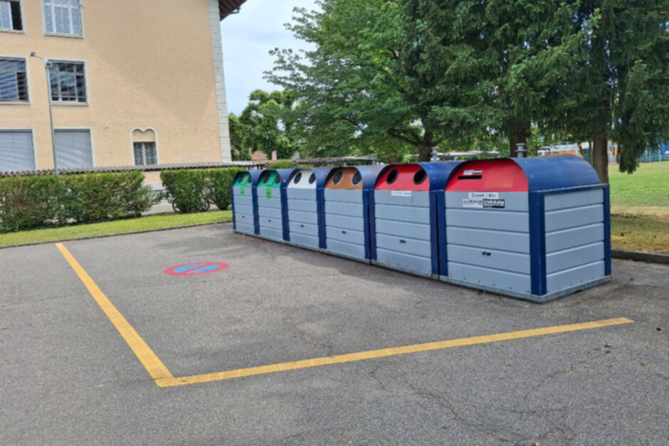 Quartiersammelstelle_Parkplatz_Gemeindehaus.jpg